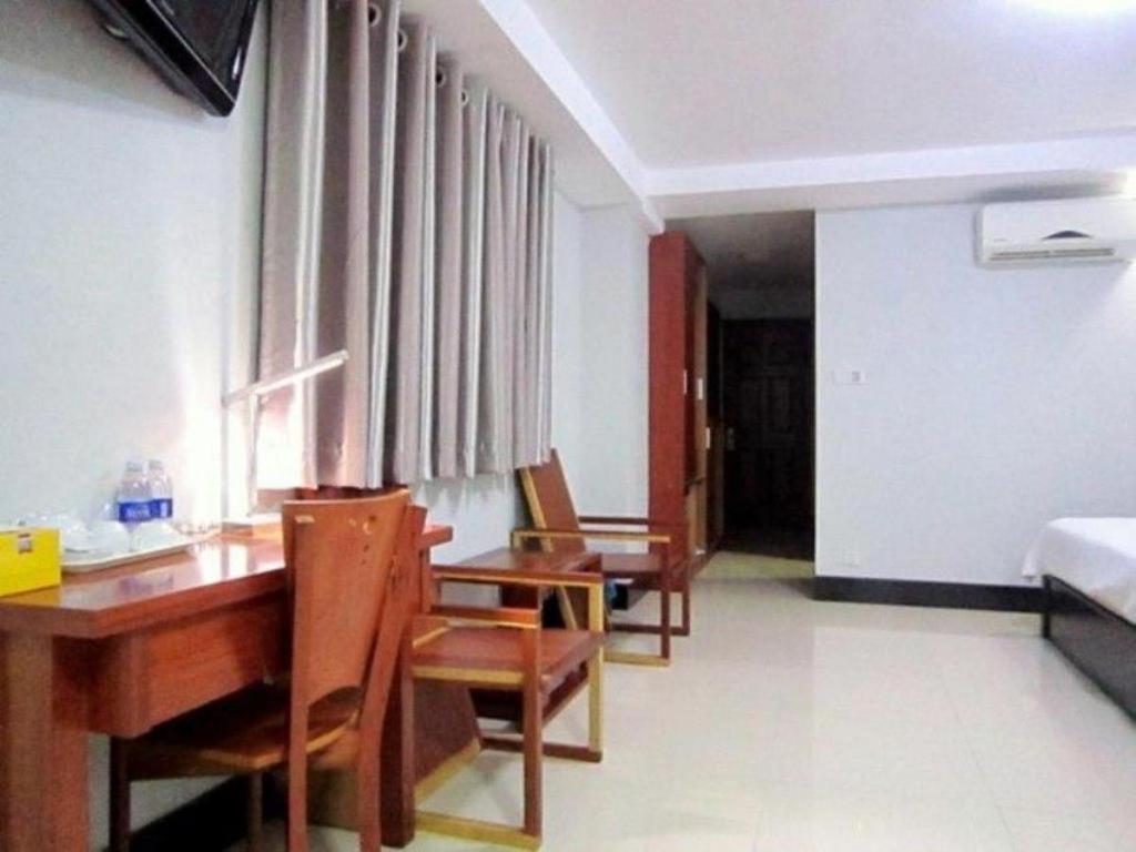 An đông Center 3*